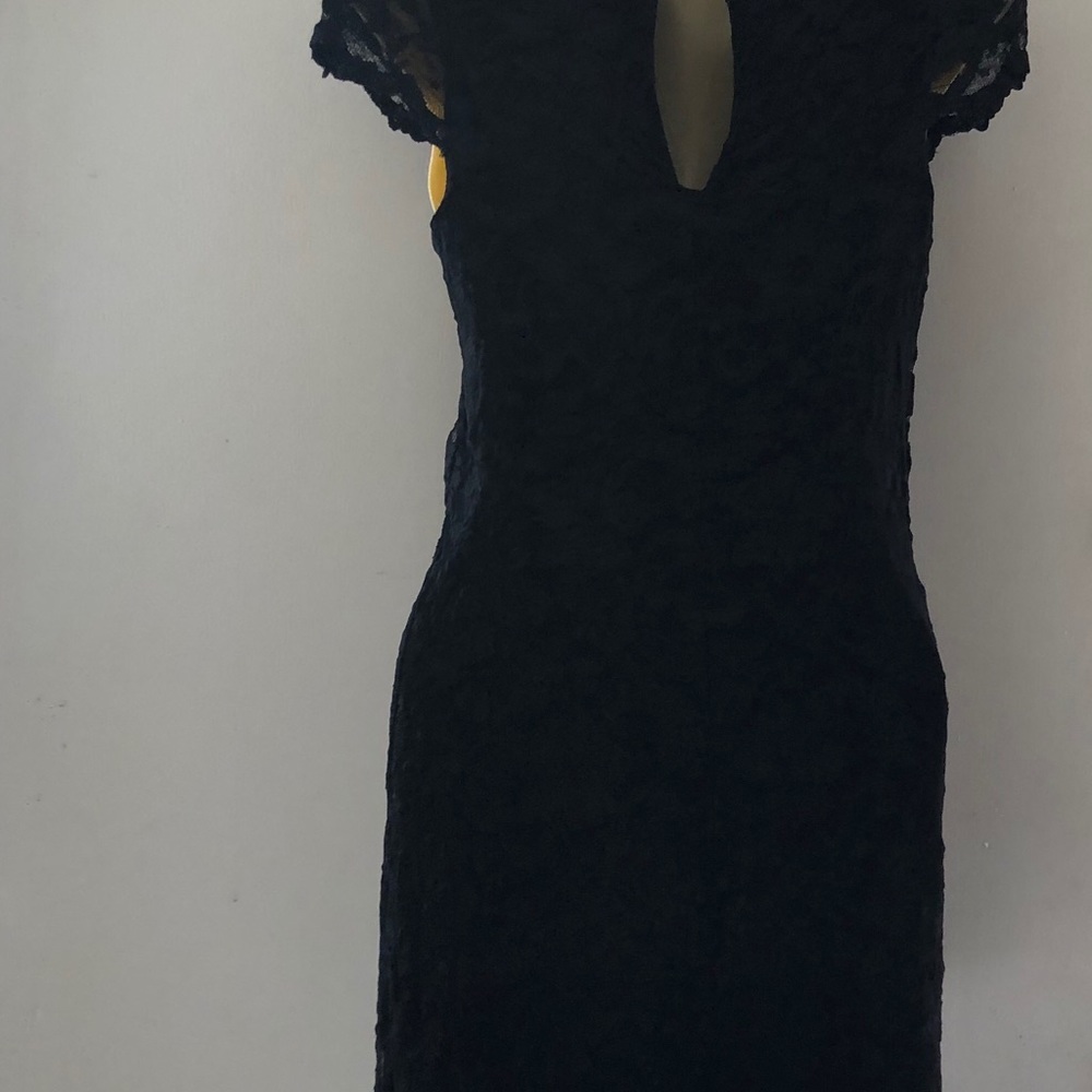 LBD - Picture 3 of 4